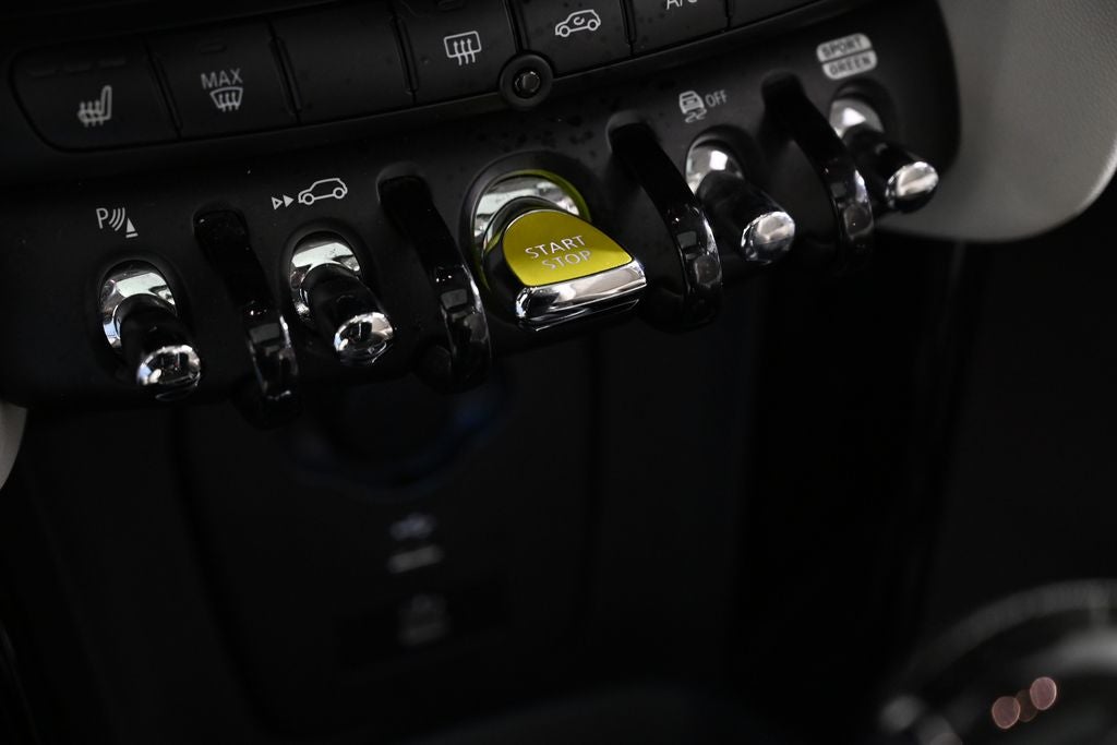 2023 MINI 2 Door Cooper SE Iconic