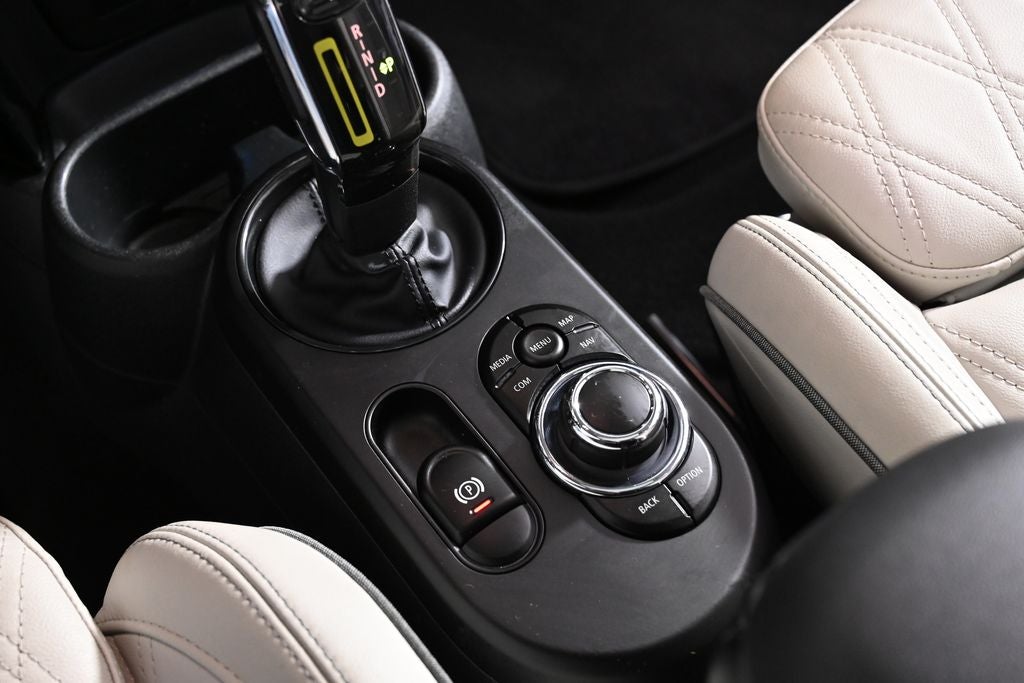 2023 MINI 2 Door Cooper SE Iconic