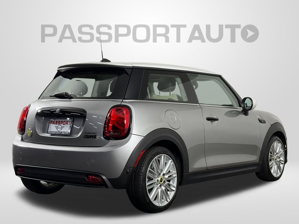 2024 MINI Cooper SE Electric Cooper SE