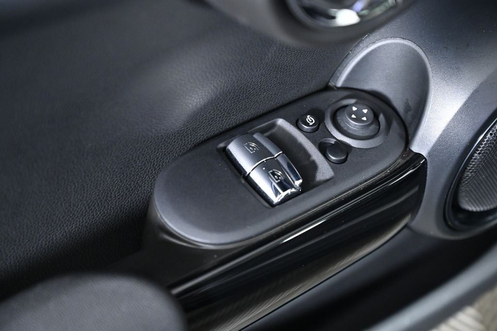 2024 MINI Cooper SE Electric Cooper SE