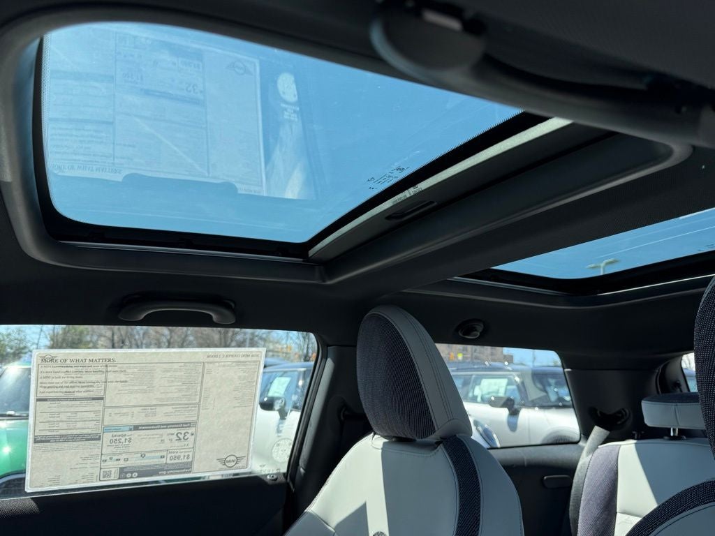 2026 MINI 2 DOOR SIGNATURE PLUS