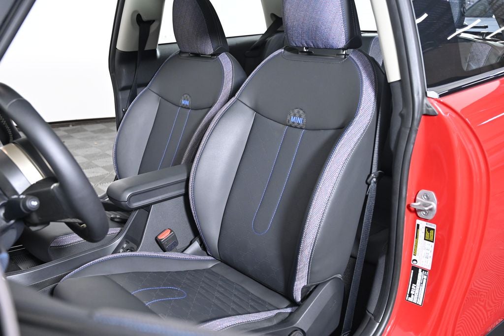 2025 MINI Cooper Cooper