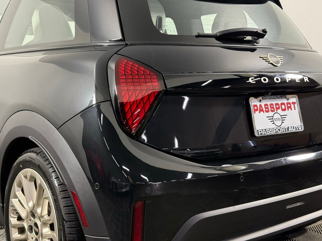 2025 MINI HARDTOP 2 DOOR Cooper