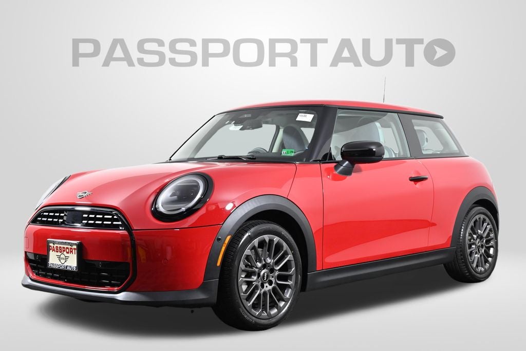 2025 MINI Hardtop Cooper's photo