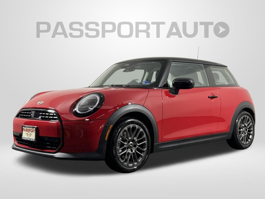 2025 MINI Hardtop Cooper's photo