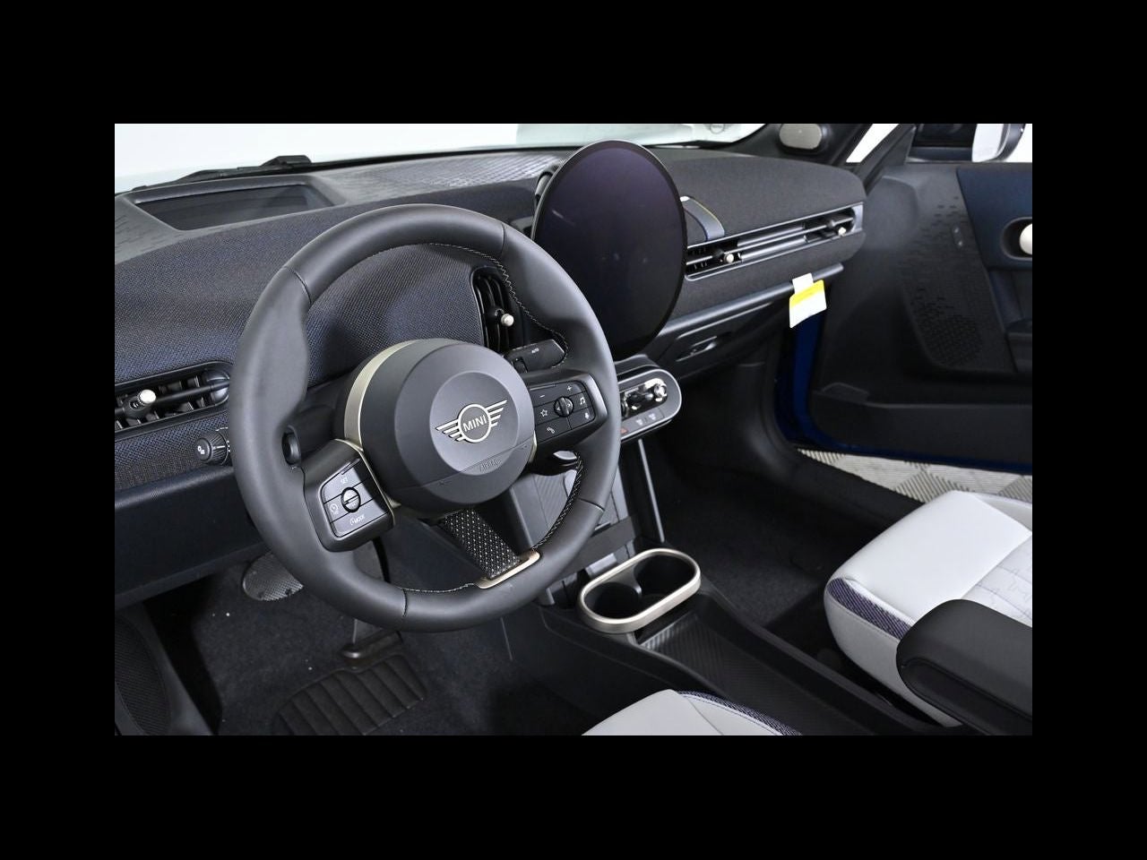 2026 MINI CONVERTIBLE ICONIC