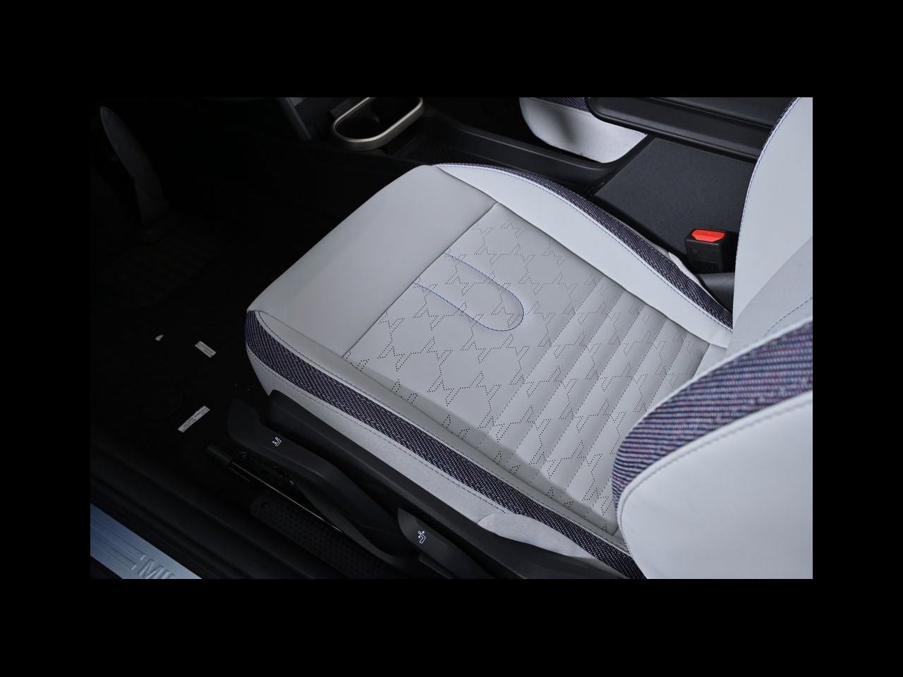 2026 MINI CONVERTIBLE ICONIC