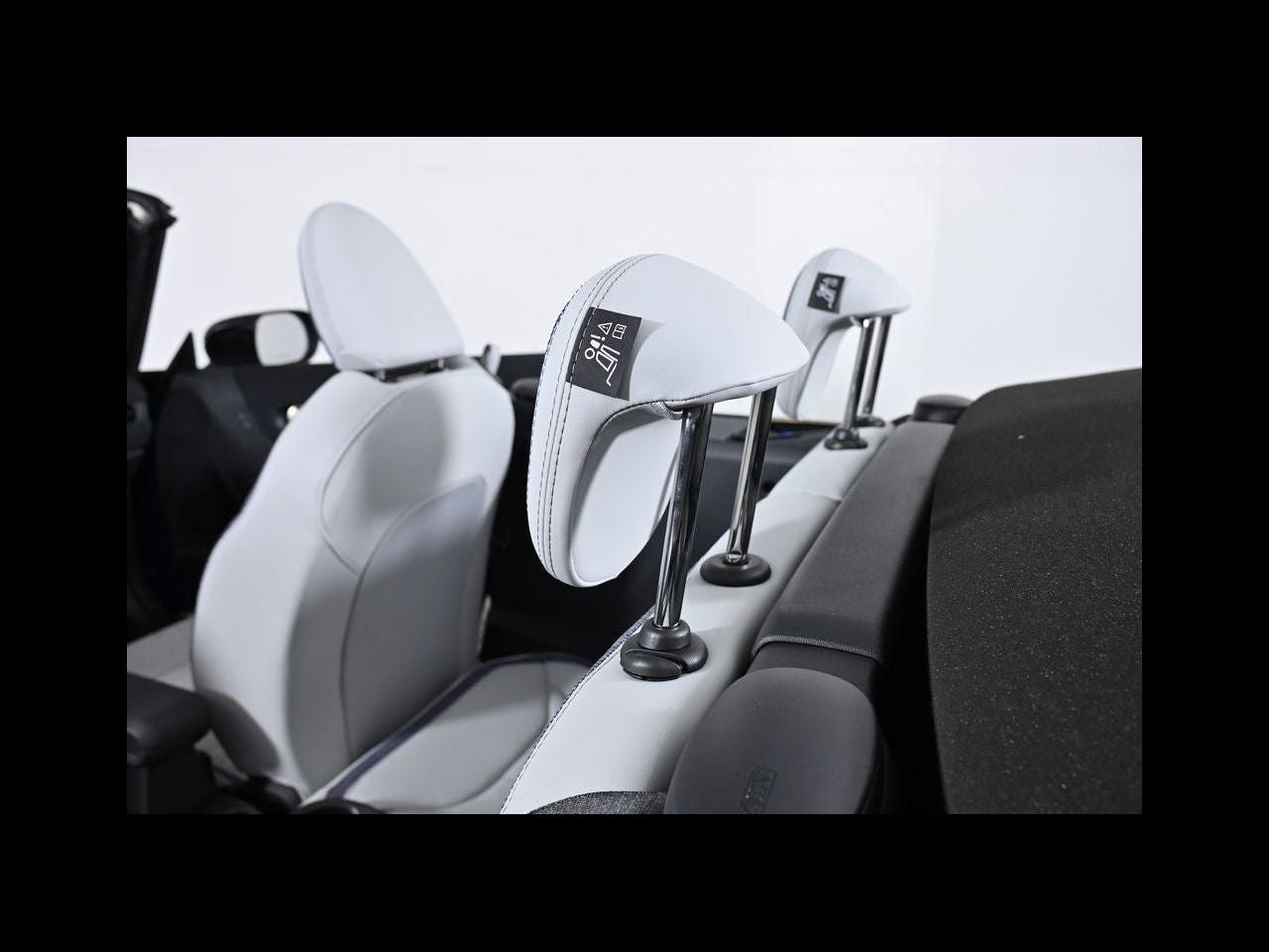 2026 MINI CONVERTIBLE ICONIC