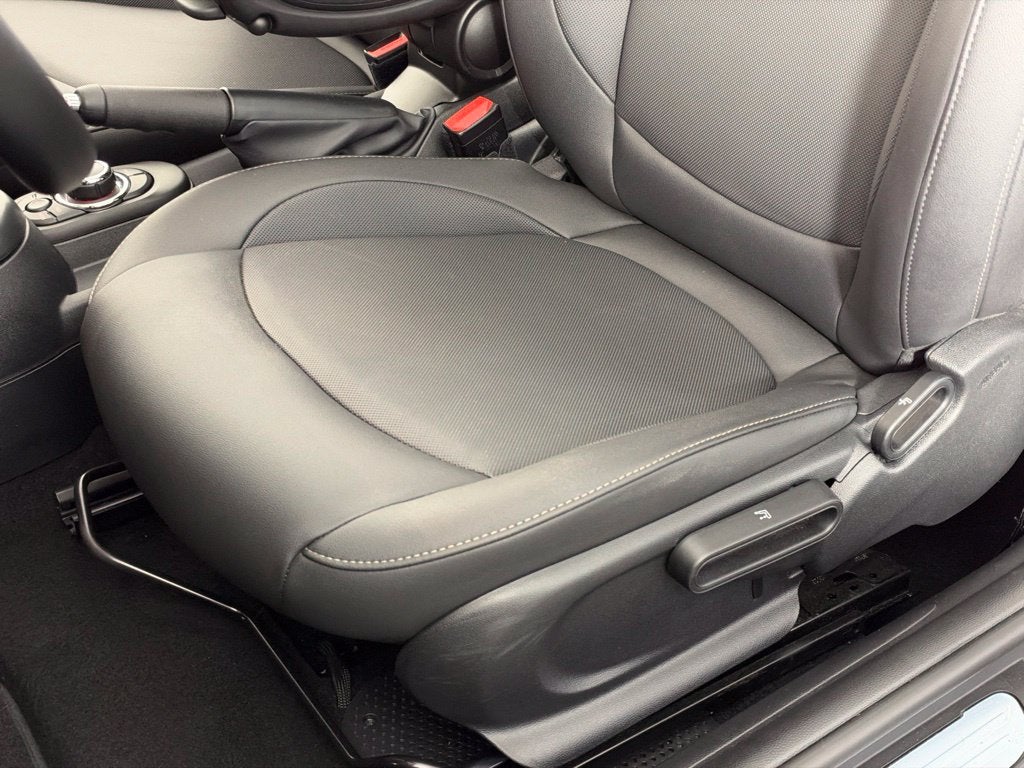 2024 MINI CONVERTIBLE Base