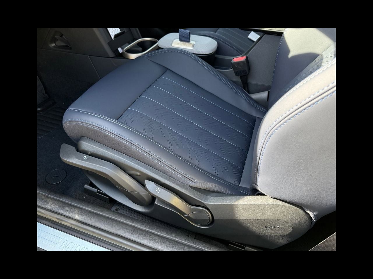 2026 MINI 2 DOOR SIGNATURE PLUS