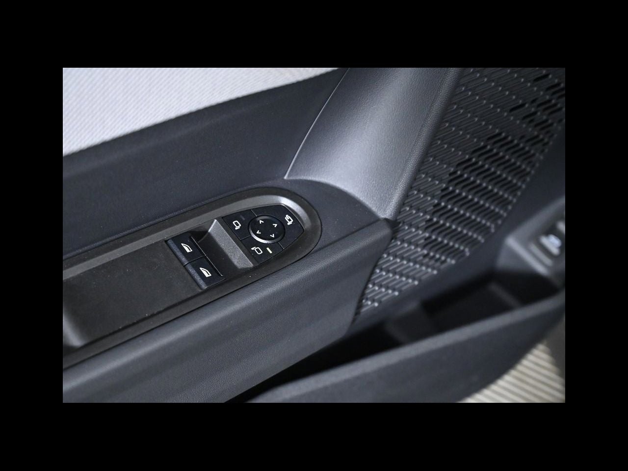 2026 MINI 2 DOOR SIGNATURE PLUS