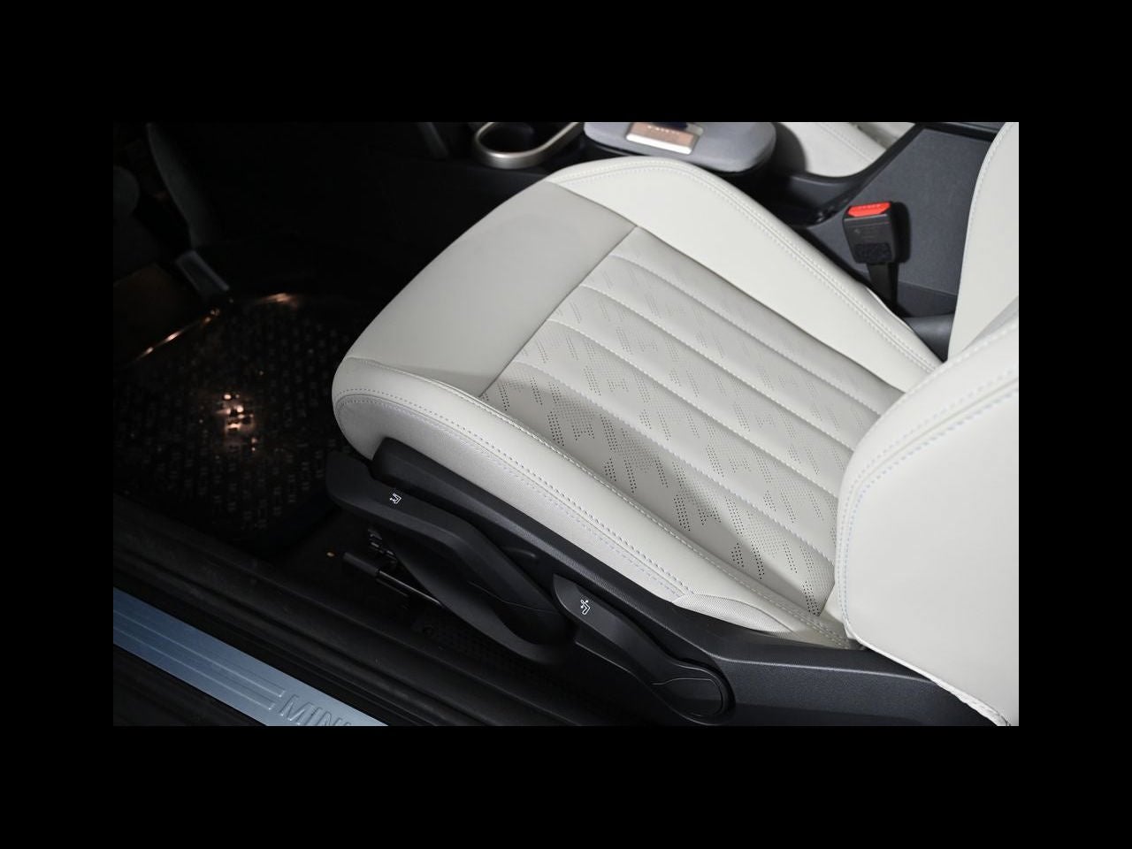 2026 MINI 2 DOOR SIGNATURE PLUS