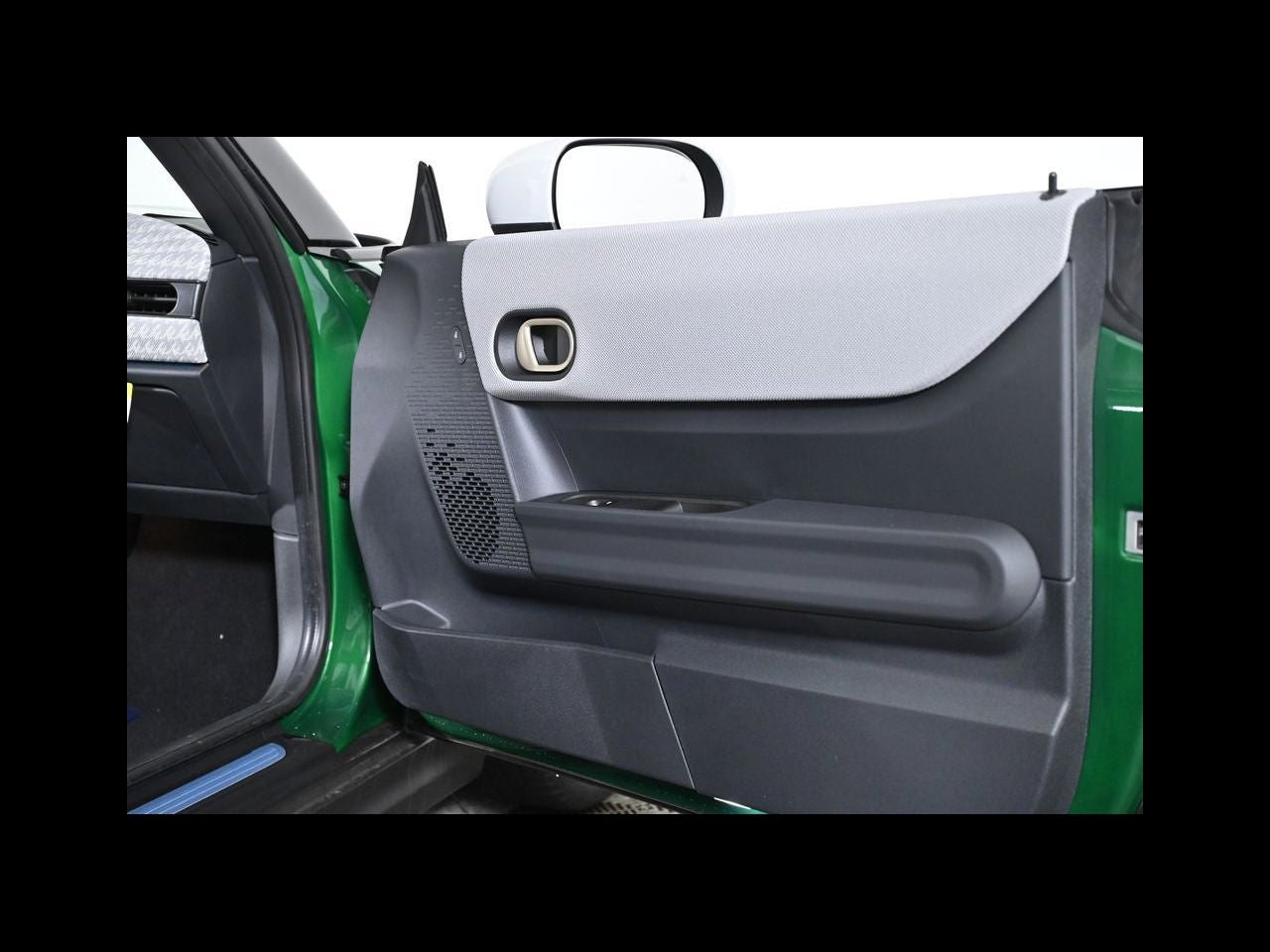 2026 MINI 2 DOOR SIGNATURE PLUS