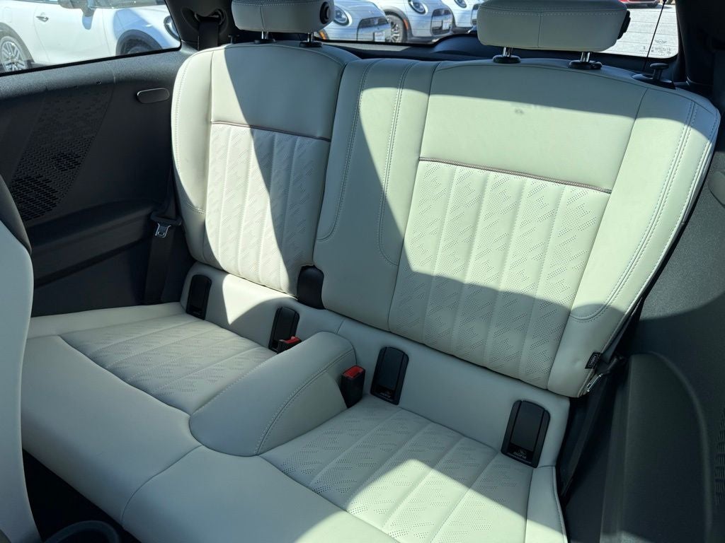 2026 MINI 2 DOOR ICONIC