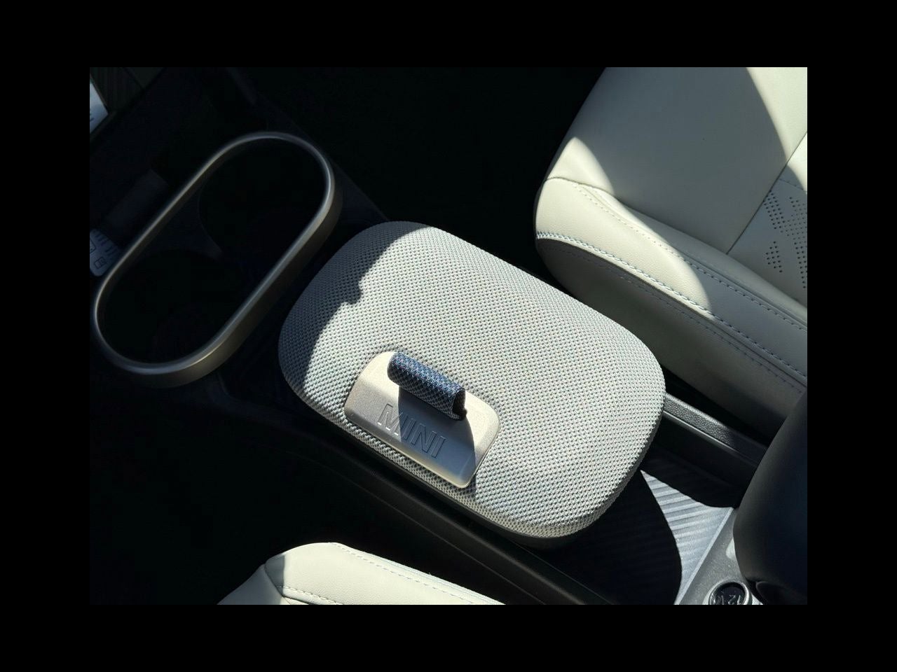 2026 MINI 2 DOOR ICONIC