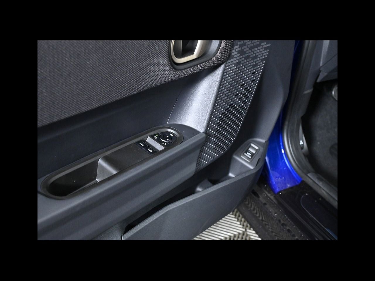 2026 MINI 2 DOOR ICONIC