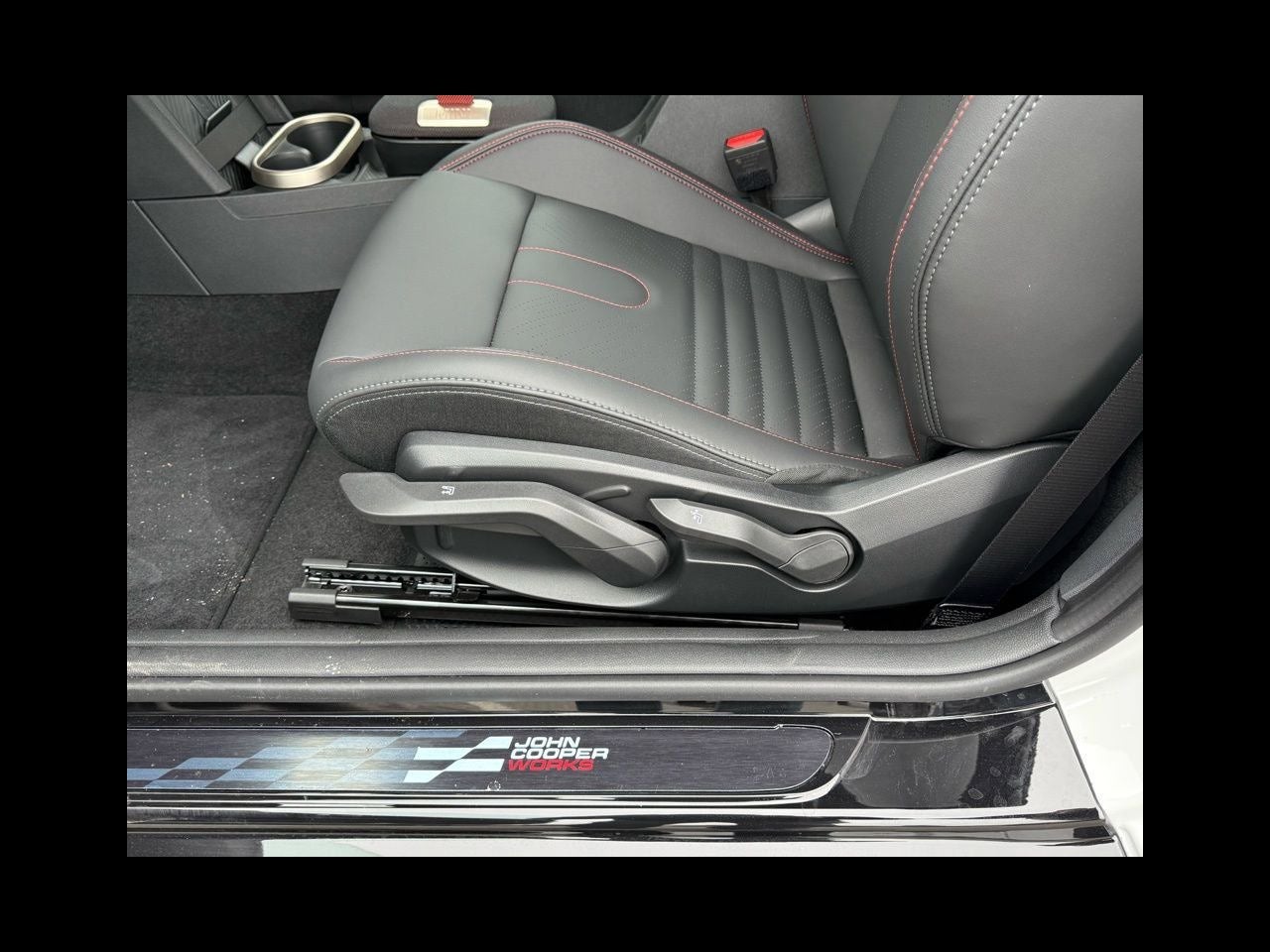 2026 MINI CONVERTIBLE ICONIC