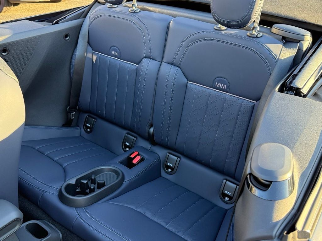 2026 MINI CONVERTIBLE ICONIC