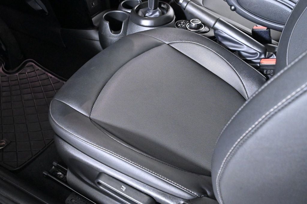 2023 MINI Cooper Base
