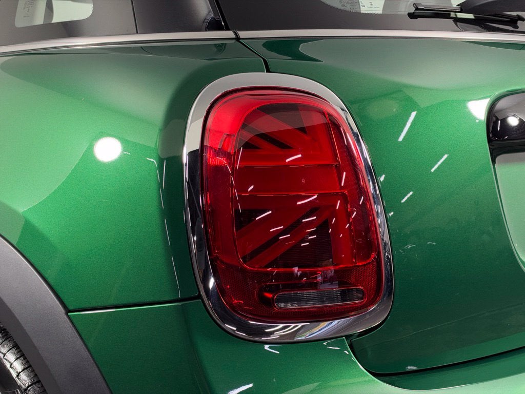 2024 MINI HARDTOP 4 DOOR Base