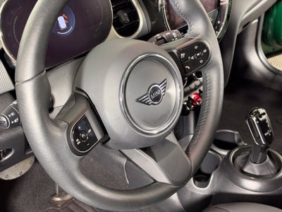 2024 MINI HARDTOP 4 DOOR Base