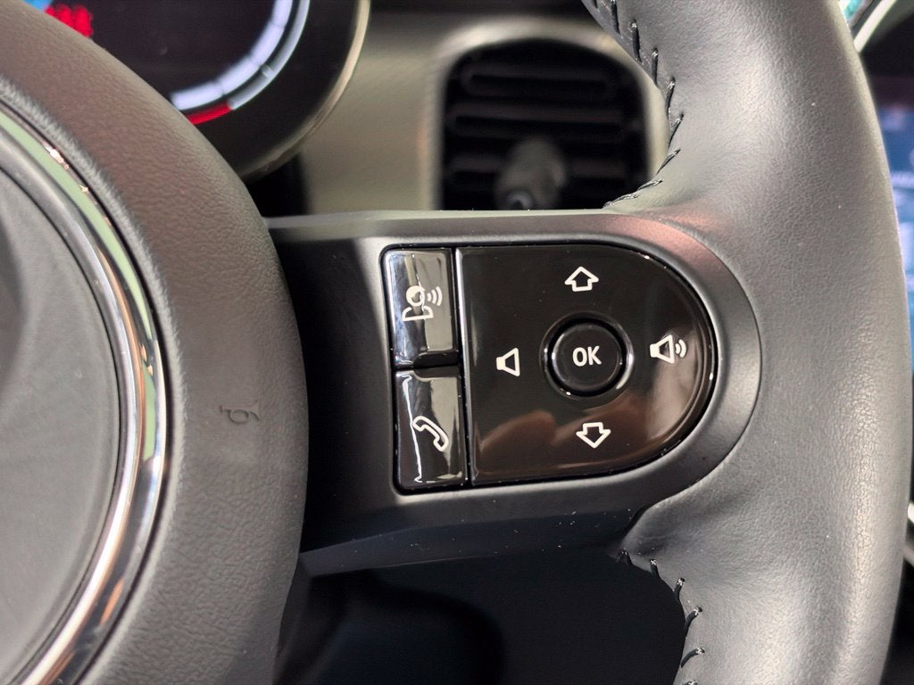 2024 MINI HARDTOP 4 DOOR Base