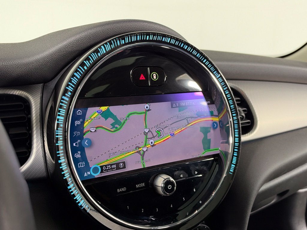 2024 MINI HARDTOP 4 DOOR Base