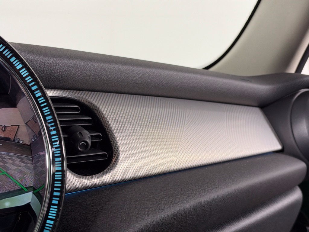 2024 MINI HARDTOP 4 DOOR Base