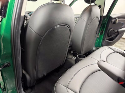 2024 MINI HARDTOP 4 DOOR Base