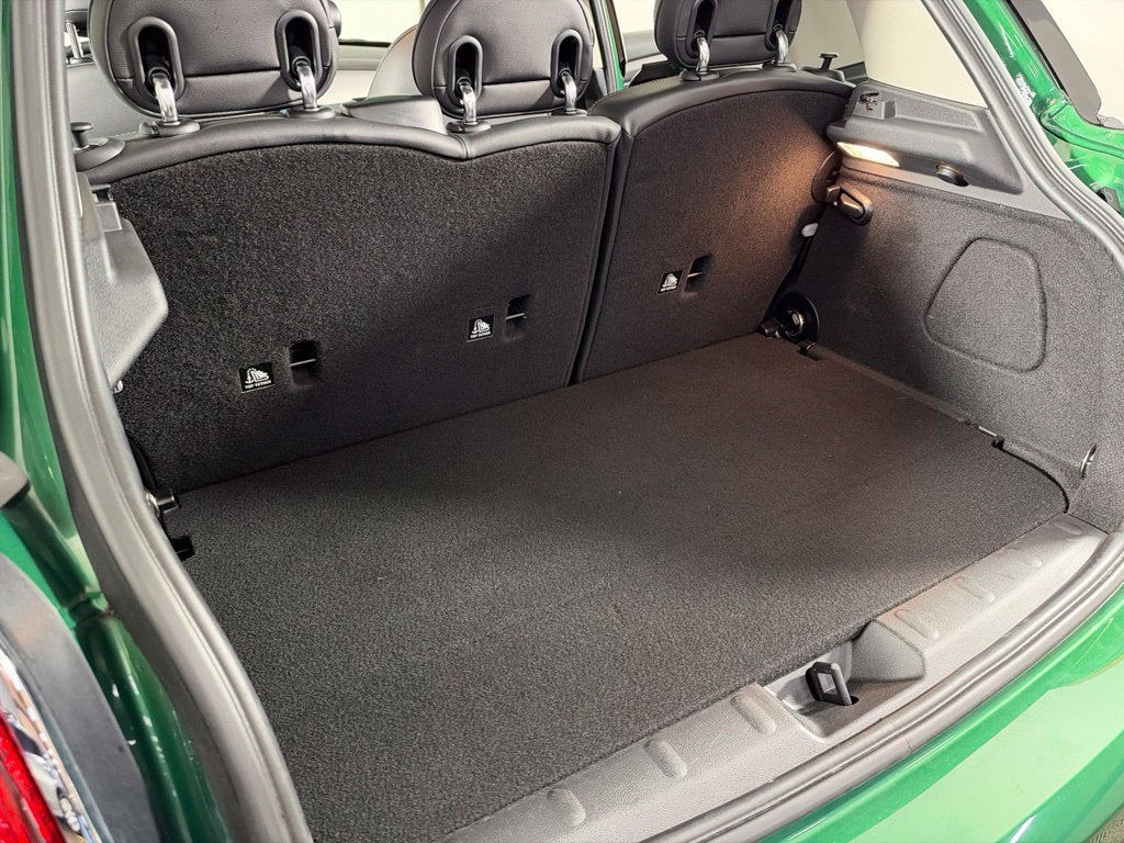 2024 MINI HARDTOP 4 DOOR Base