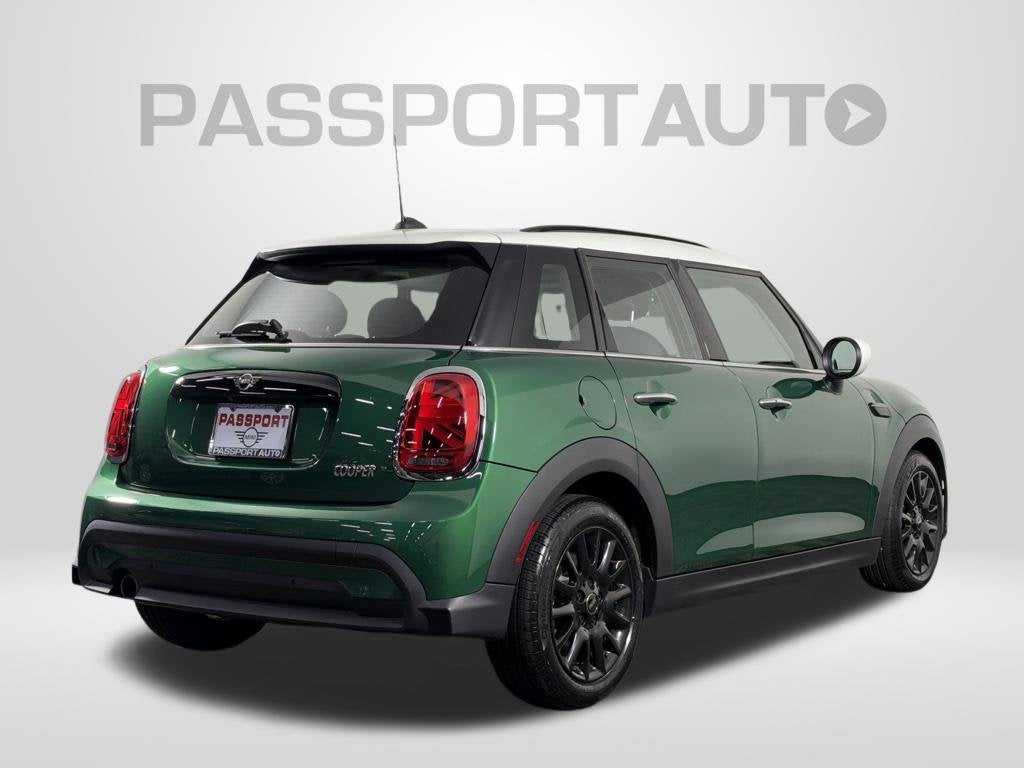 2024 MINI HARDTOP 4 DOOR Base