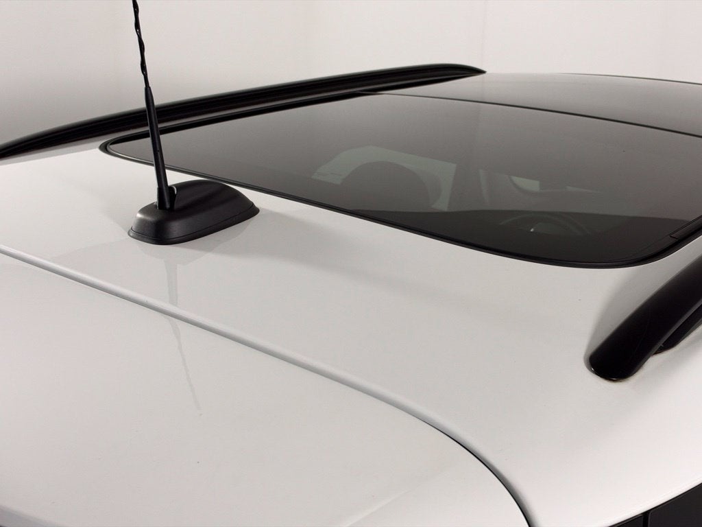 2024 MINI HARDTOP 4 DOOR Base