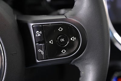 2023 MINI 4 Door Base