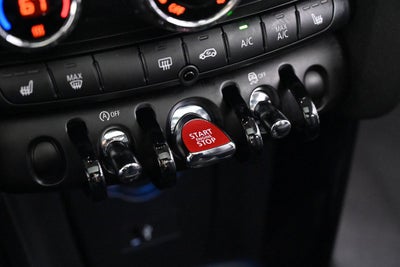 2023 MINI 4 Door Base