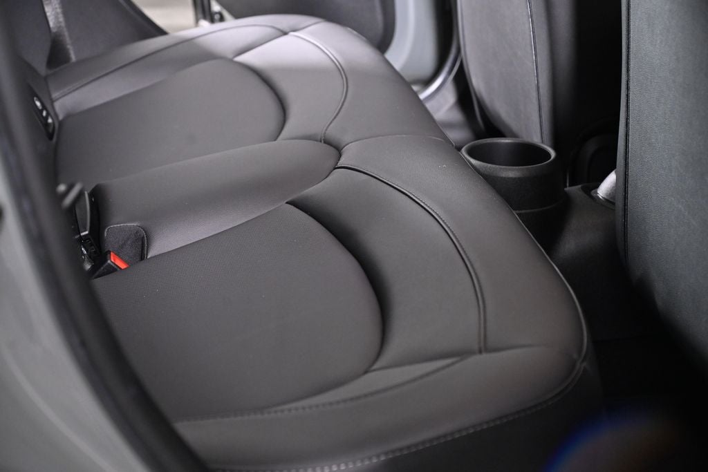 2023 MINI 4 Door Base