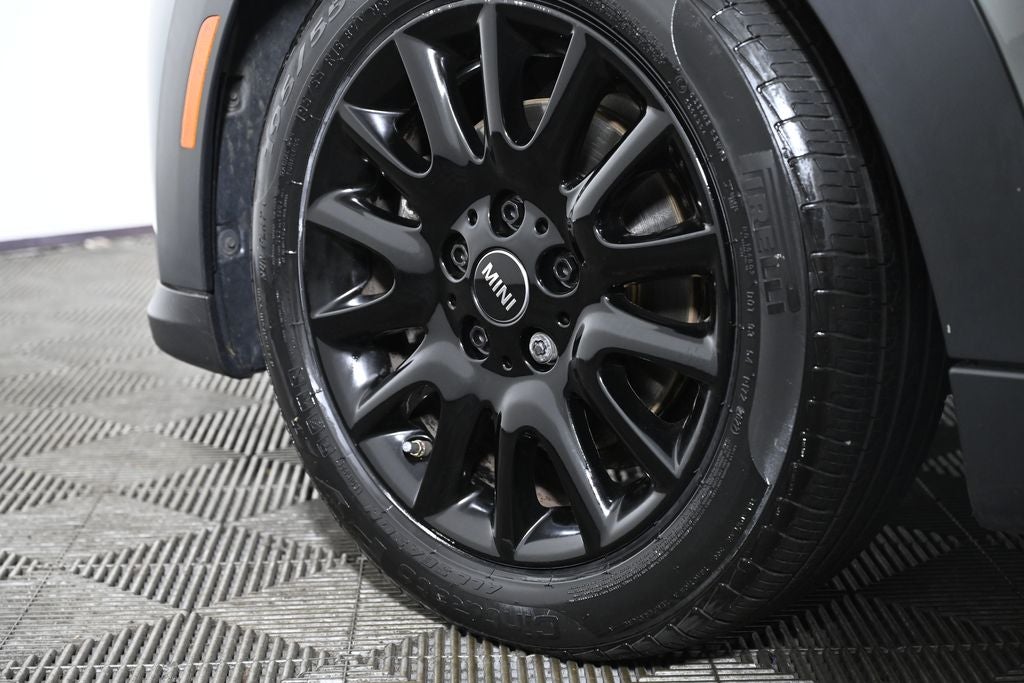 2023 MINI 4 Door Base