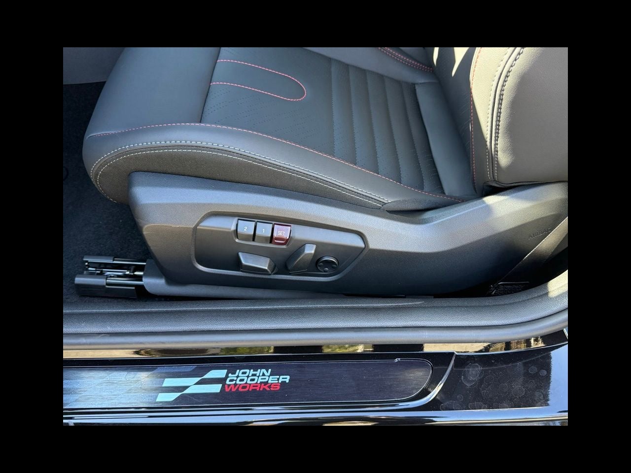 2026 MINI 2 DOOR ICONIC