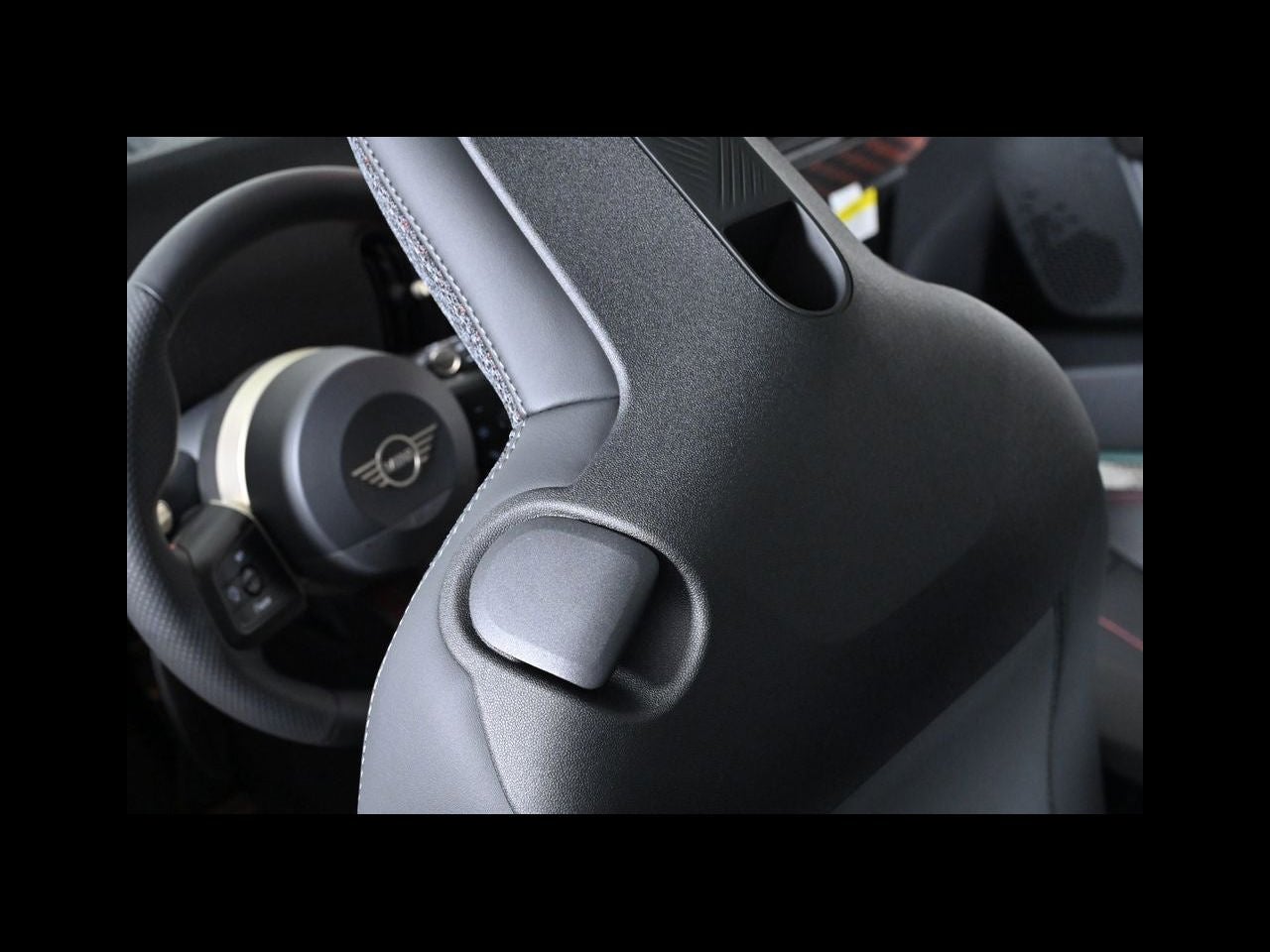 2026 MINI 2 DOOR ICONIC