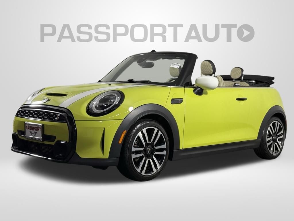 2024 MINI Convertible Cooper S's photo