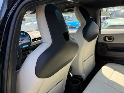 2026 MINI 4 Door Cooper Iconic