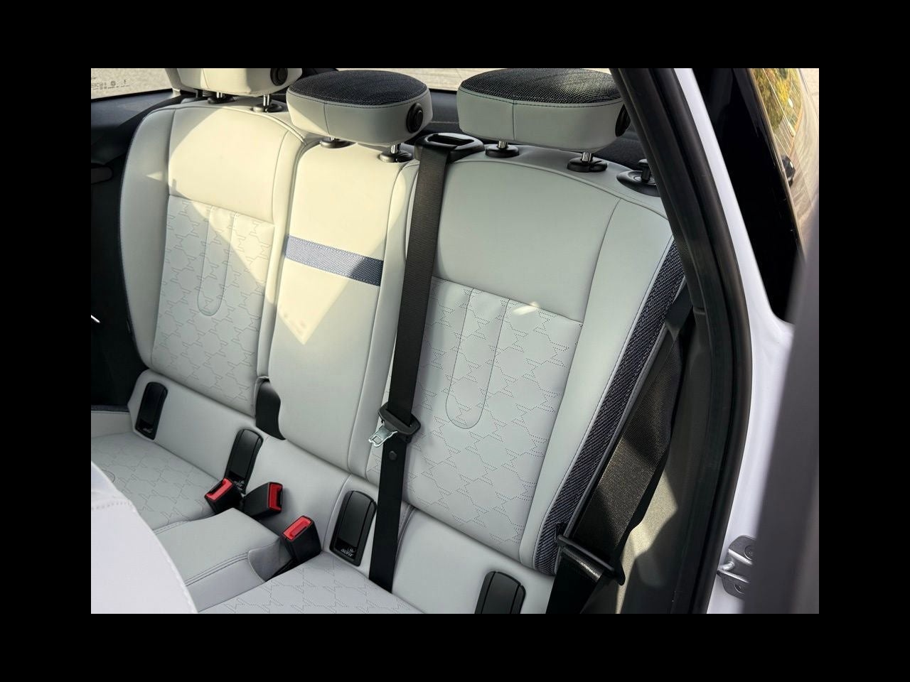 2026 MINI 4 DOOR ICONIC