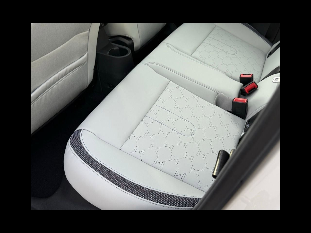 2026 MINI 4 DOOR ICONIC