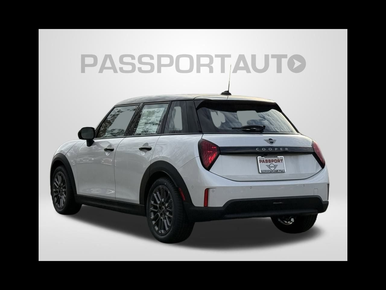 2026 MINI 4 DOOR ICONIC