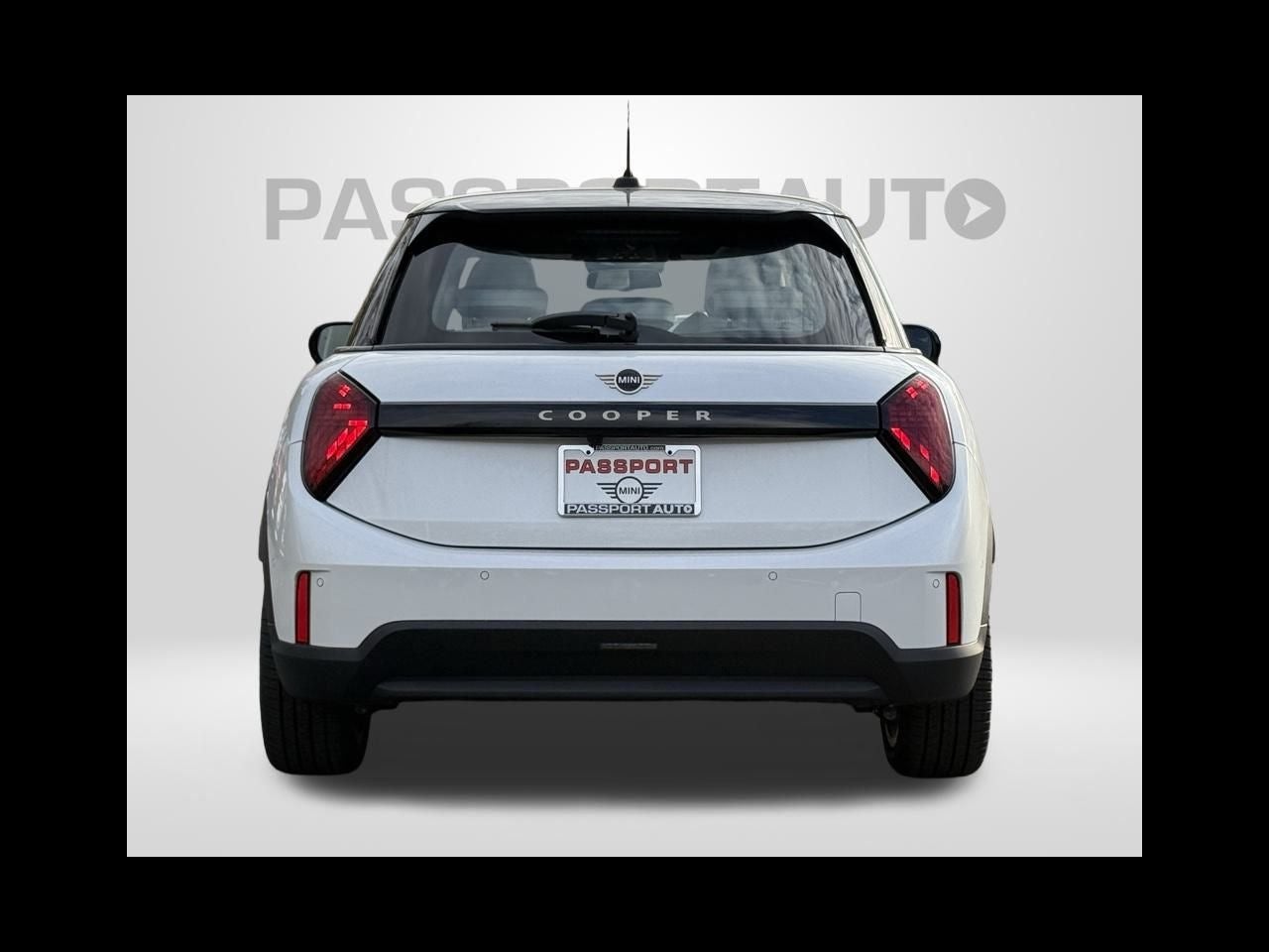 2026 MINI 4 DOOR ICONIC