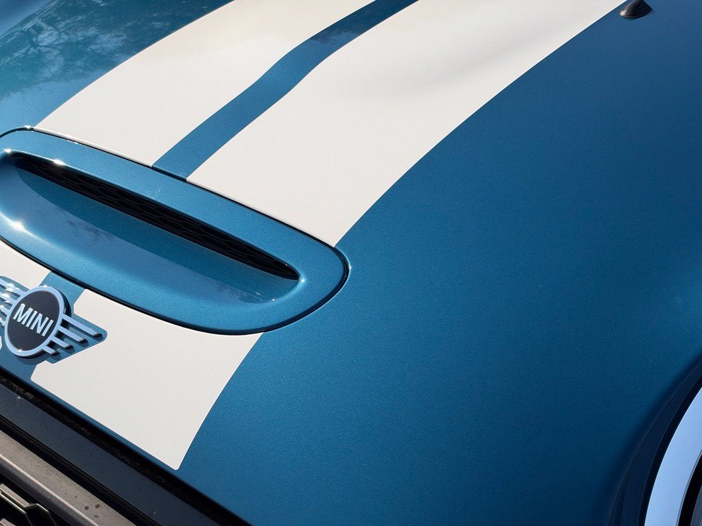 2024 MINI HARDTOP 4 DOOR Base