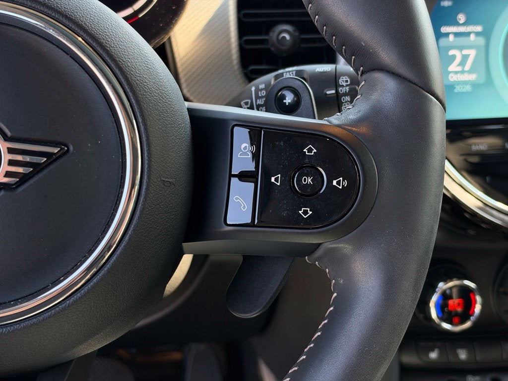 2024 MINI HARDTOP 4 DOOR Base