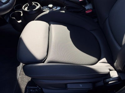 2024 MINI HARDTOP 4 DOOR Base