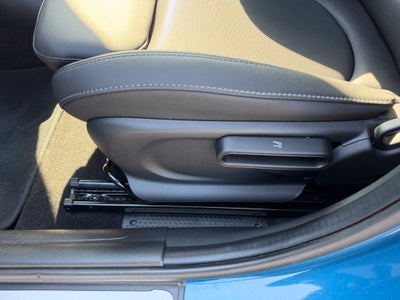 2024 MINI HARDTOP 4 DOOR Base
