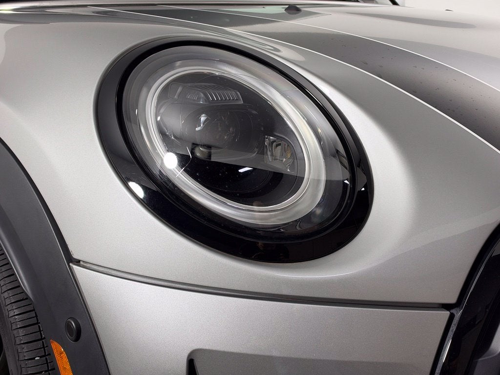 2024 MINI HARDTOP 4 DOOR Base
