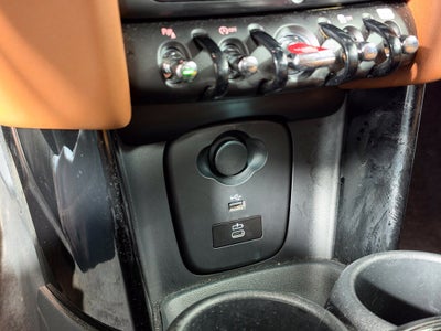 2024 MINI HARDTOP 4 DOOR Base